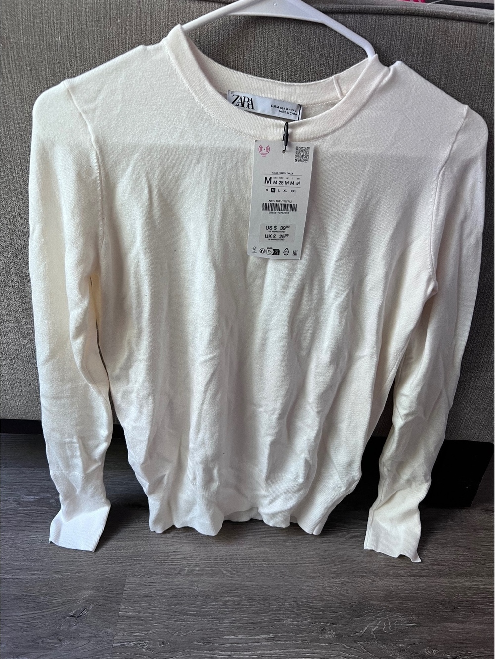 Zara white long sleeve cream light weight sweater